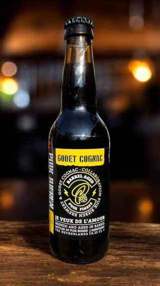 Photo for: Puik Finest Barrel Aged Godet Gognac